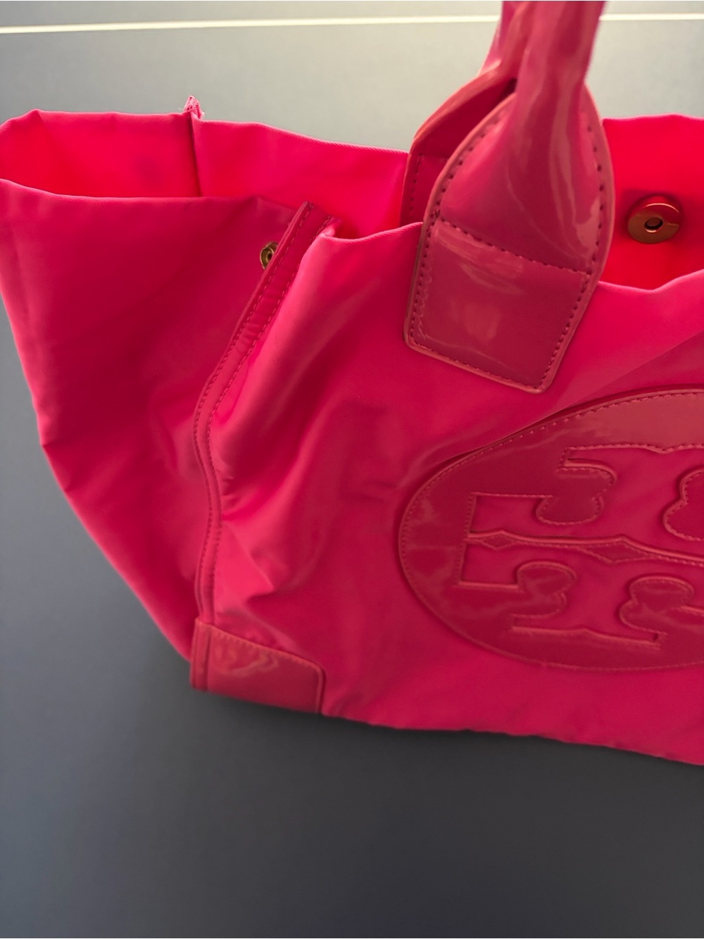 Tory Burch Hot Pink Logo Nylon Ella Large Tote - Picture 4 of 11